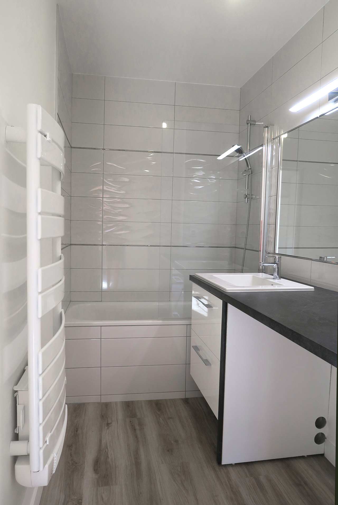 Vue salle de bains rénovation appartement j