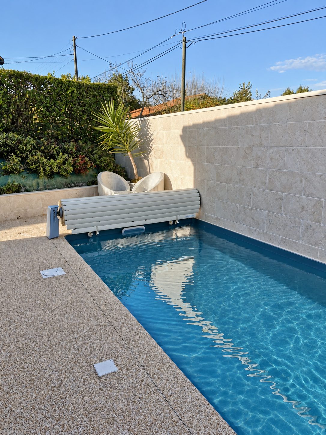 Maison G. — Aménagements extérieurs & piscine — Le bassin dans la longueur