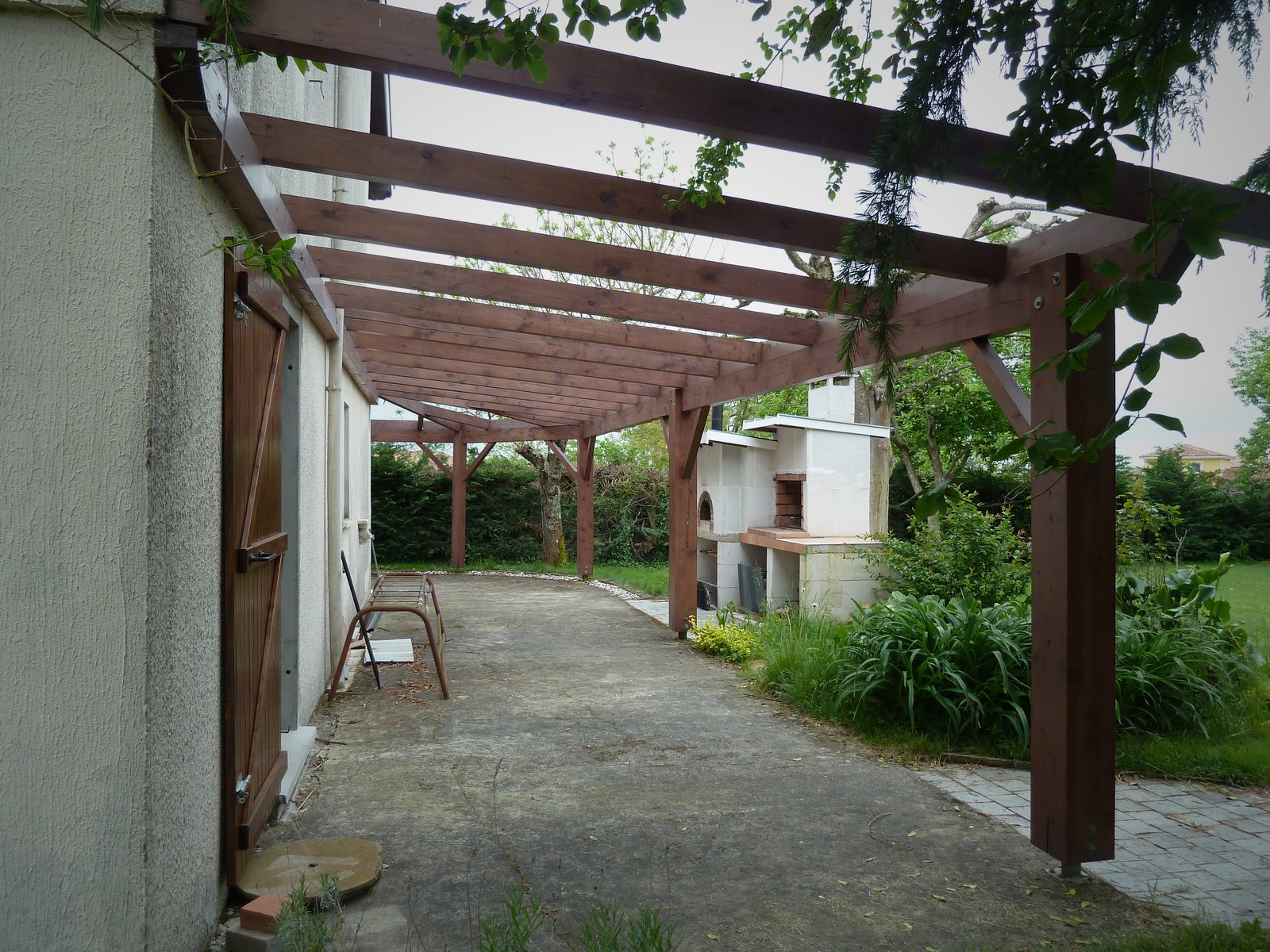 Maison R. — Rénovation extérieure années 70-80 — La pergola avant travaux