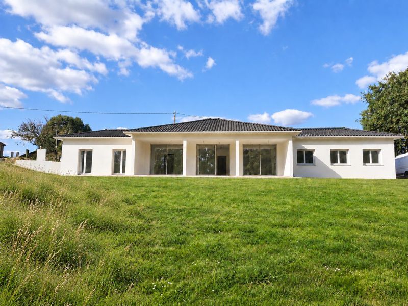 Maison Ph. — Troncens
